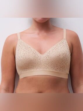 Chantelle Norah Comfort Supportive Wirefree Bra NWT 36C Nude Blush